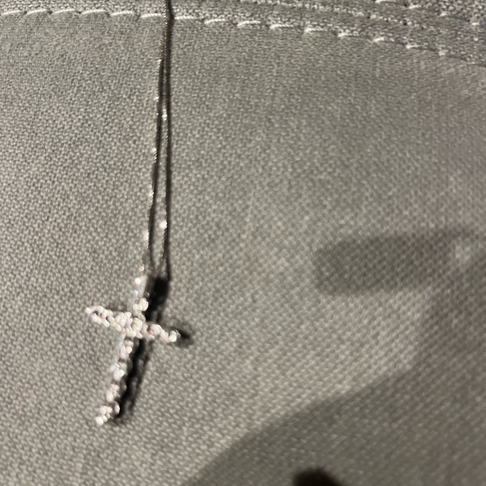 Brilliant Natural Diamond Cross 18” neckless Sterling Silver Illusion Setting